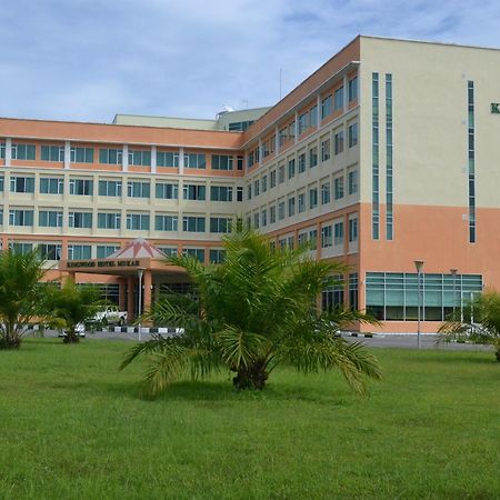 Kingwood Hotel Mukah Selangau Dış mekan fotoğraf